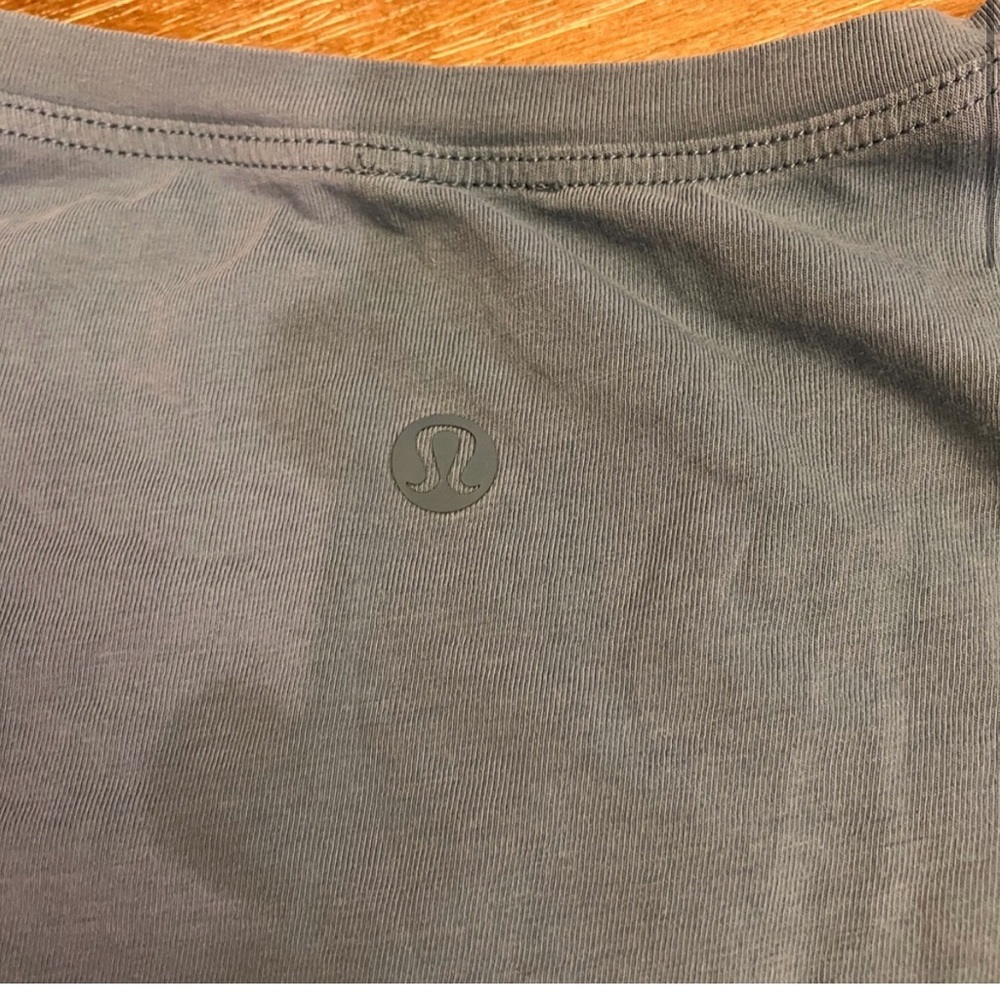 Lululemon tank top